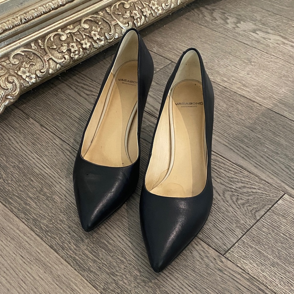 Vagabond Pauline heels in black